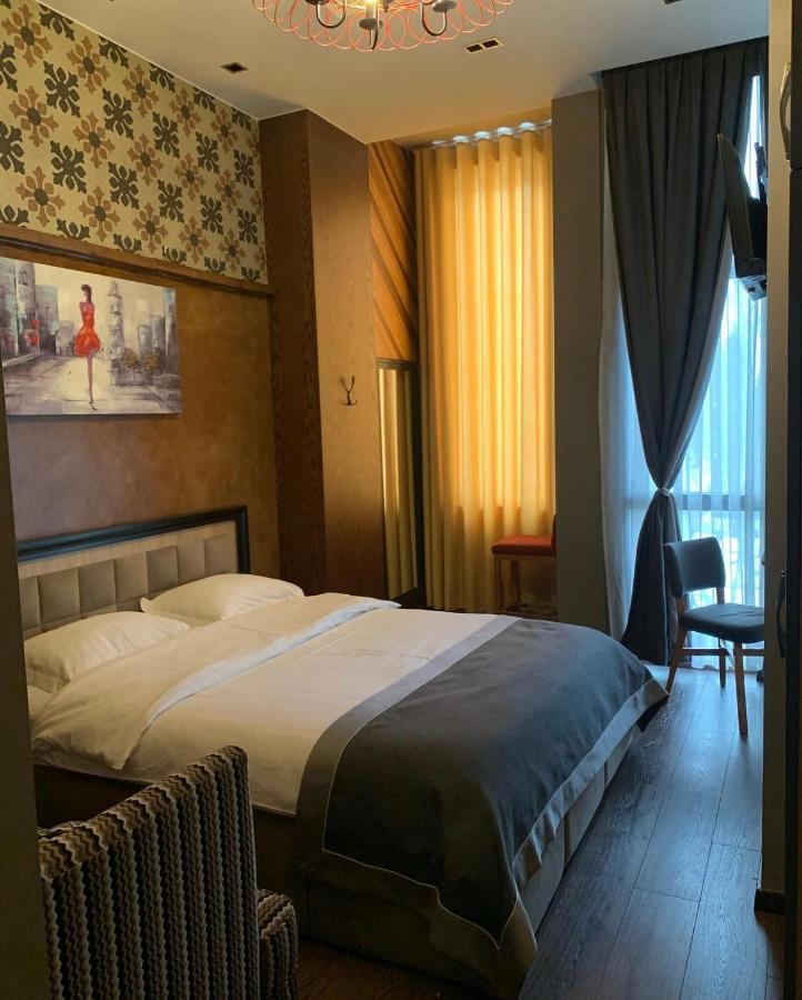 Guest House People Korce Exterior photo