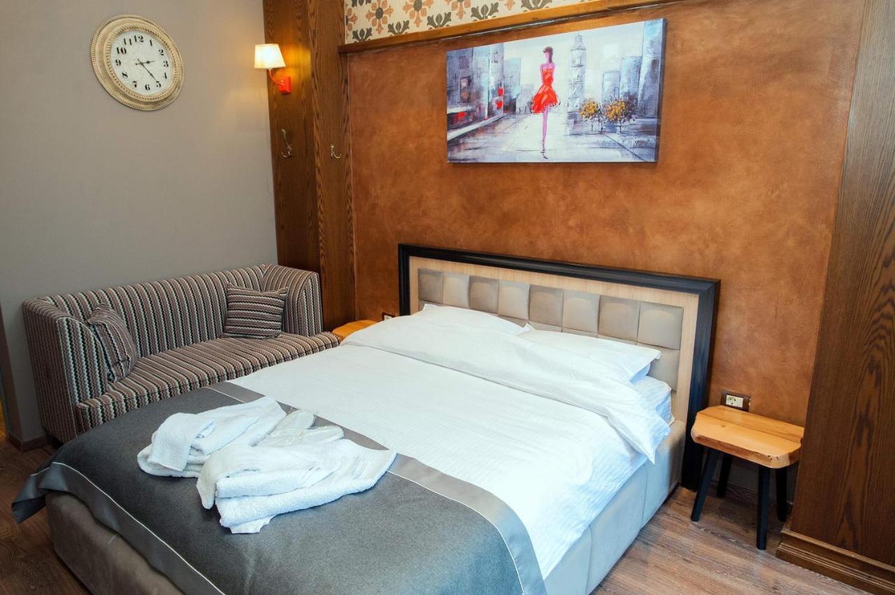 Guest House People Korce Exterior photo